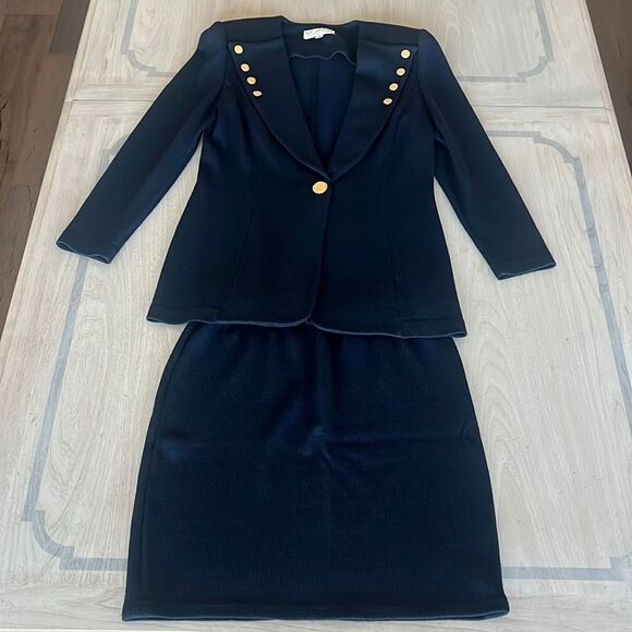 St John Navy Skirt Suit Set Size 8 - Picture 1 of 8